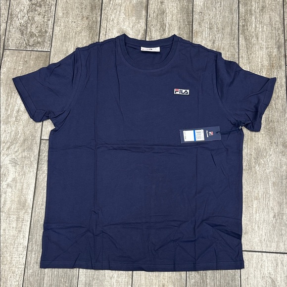 FILA Men's Navy Blue T-Shirt NWT - Picture 1 of 4